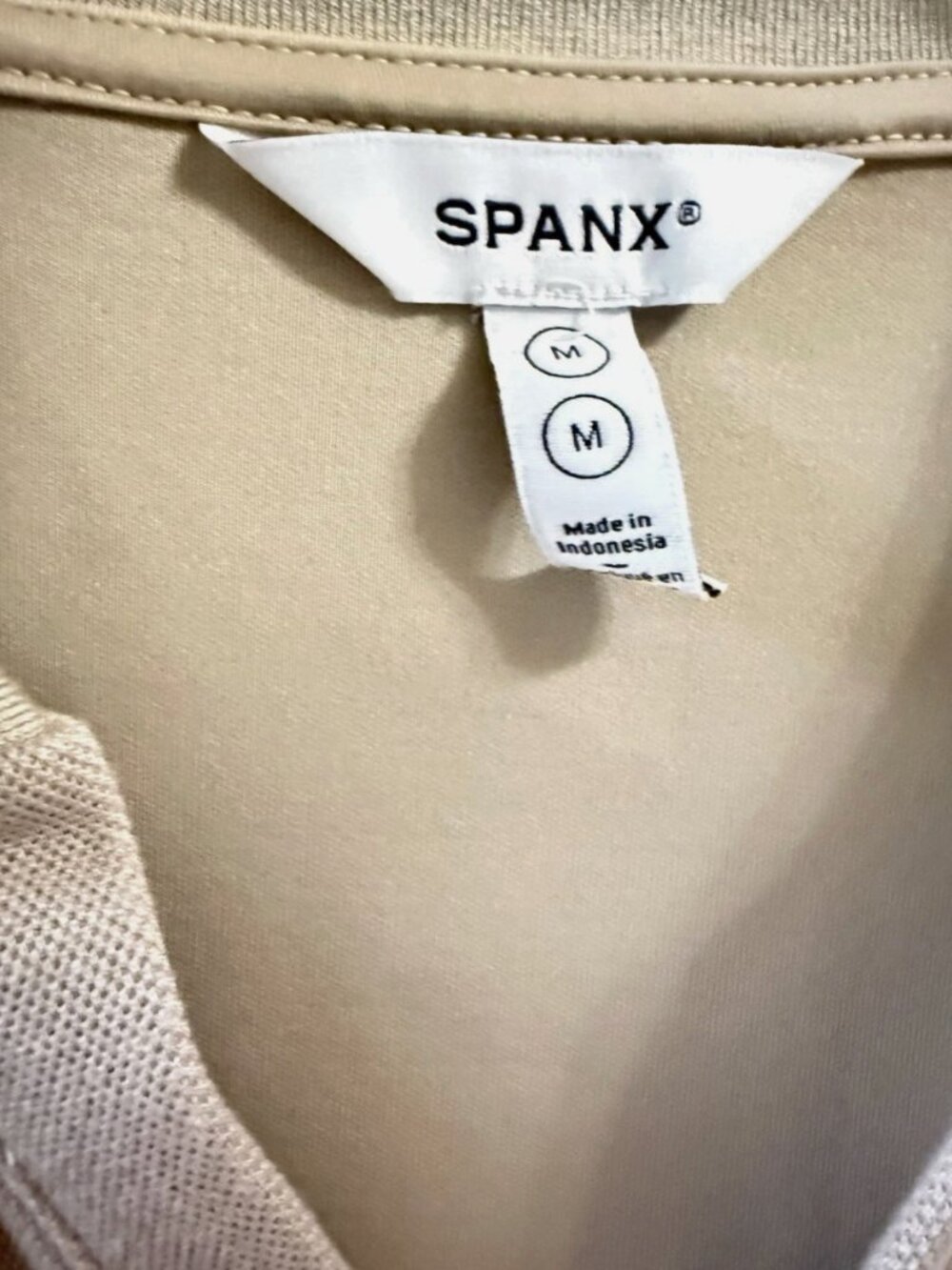 SPANX Women's AirEssentials Pique Polo Taupe Short Sleeve Collared Top Size M - Picture 7 of 8
